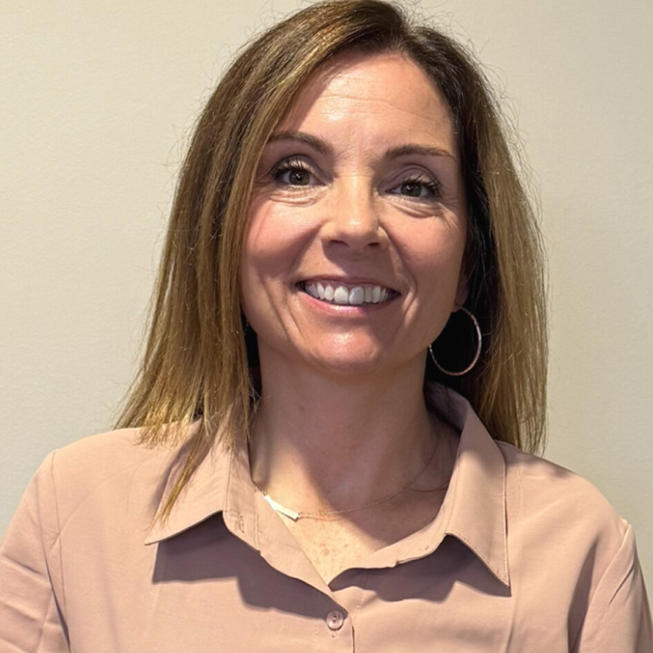 Colleen Kowalewski_2024_2 We are thrilled to welcome Colleen Kowalewski as our new Executive Director! With over 25 years of experience in senior living, including her recent role as Director of Life Services at a local rental life plan community, Colleen brings a wealth of knowledge and expertise to our community .When she’s not leading with excellence, you can find Colleen hiking, cheering on the Cubs, or hosting delightful family dinners.
